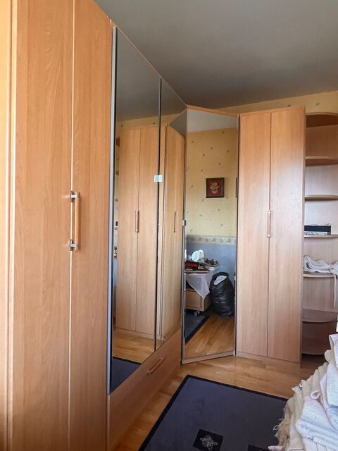 Armoire en 5 parties 200 Villiers-sur-Orge (91)