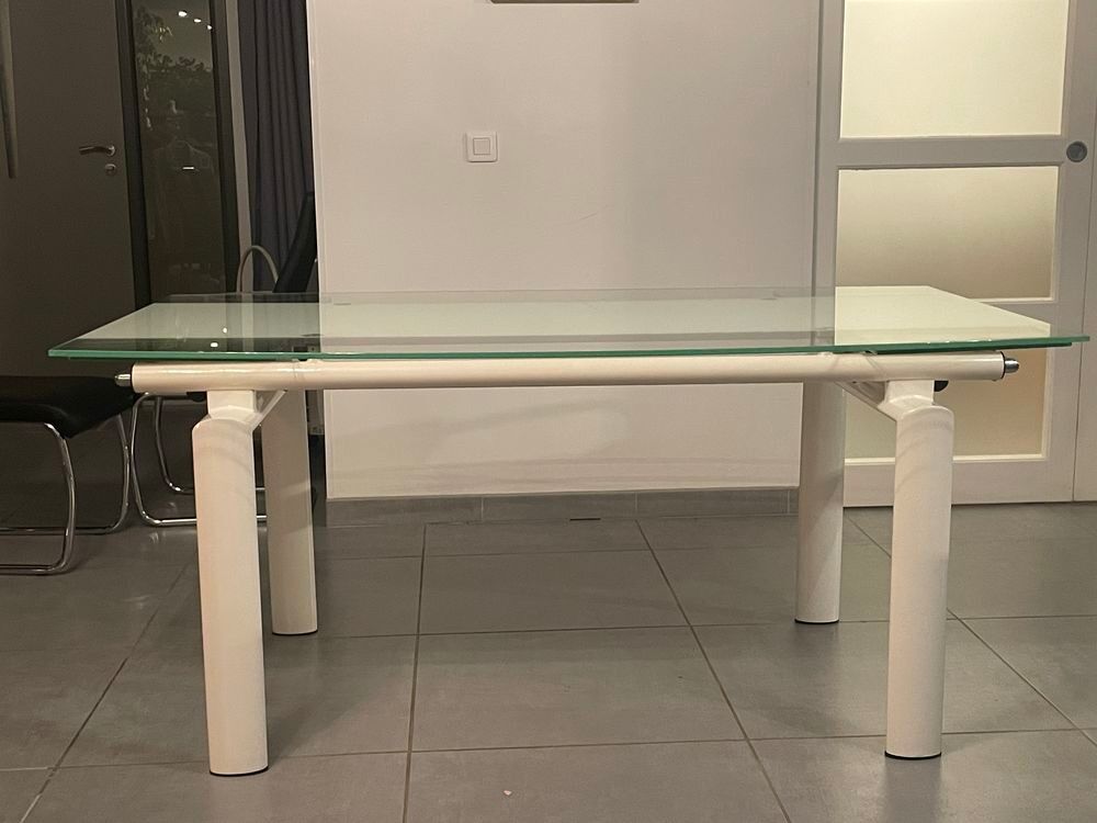 Table de salle &agrave; manger Meubles