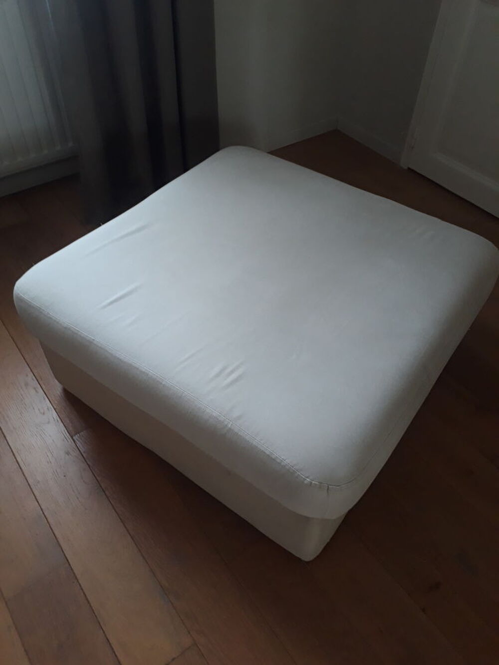 Pouf carr&eacute; Meubles
