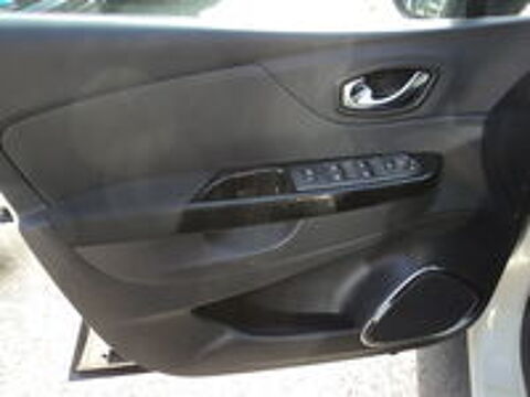 Captur dCi 90 Energy S&S eco&sup2; Intens 2014 occasion 78610 Le Perray-en-Yvelines