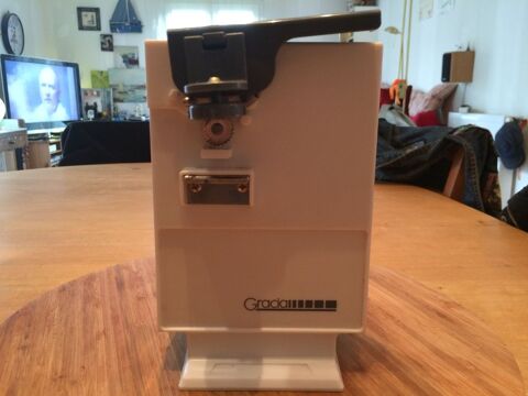 Ouvre boite affute couteauSaisissez le titre de votre objet. 18 Toulouse (31)