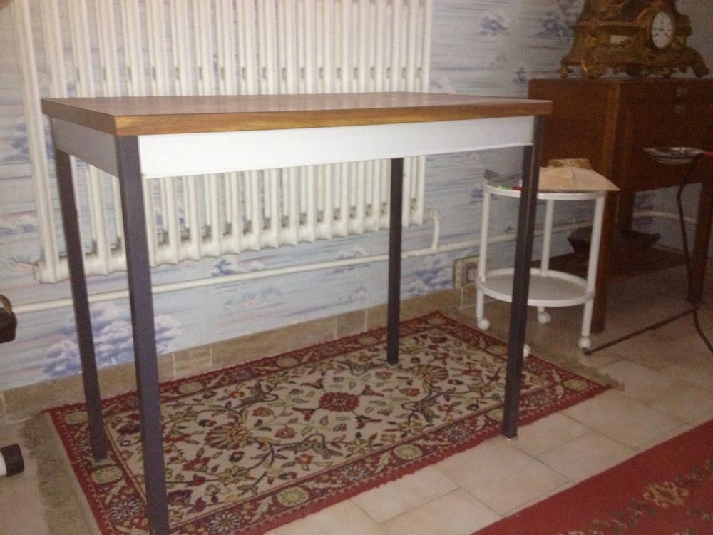 Table en bois et m&eacute;tal d'occasion 
Meubles