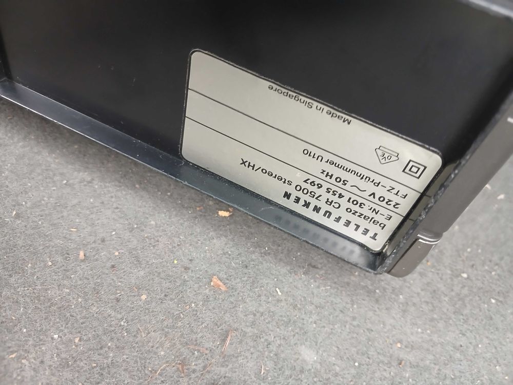 radio cassette tr&egrave;s bon &eacute;tat 