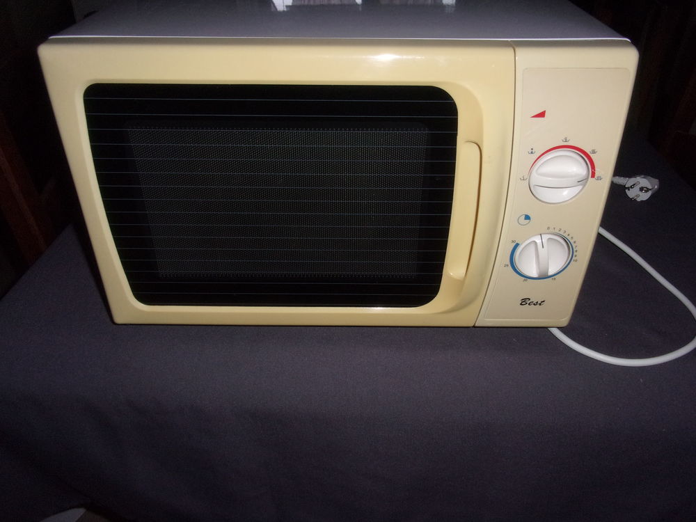 FOUR MICRO ONDES Electroménager
