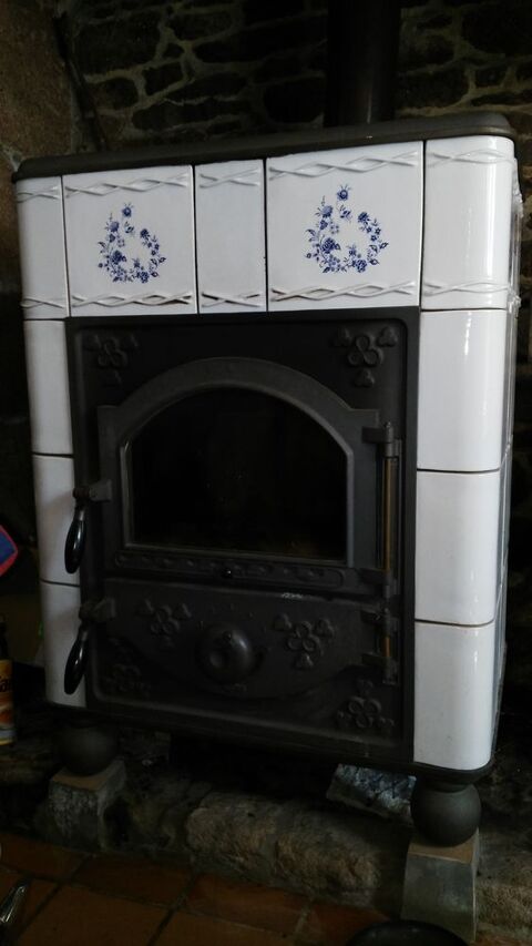 pole  bois marque OLIGER de 8 KW
de type Alsacien 2400 Plounvez-Modec (22)