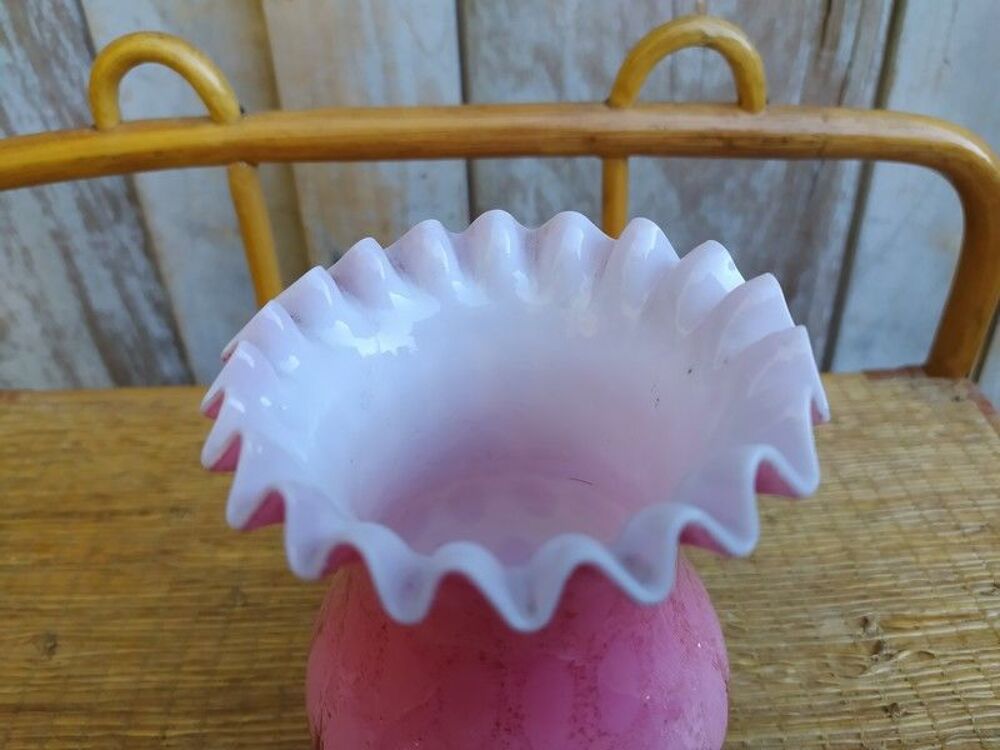 Tulipe Verre Lampe &agrave; P&eacute;trole Corolle Rose Clichy Overlay Décoration