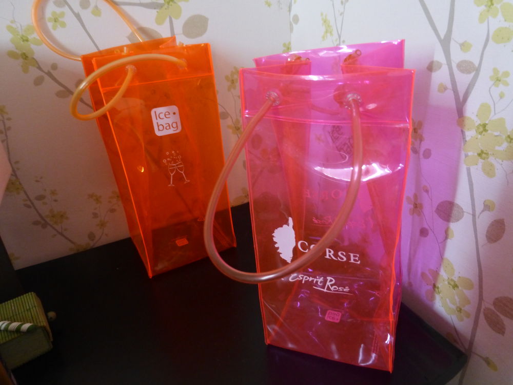 SAC RAFRAICHISSEUR DE BOUTEILLE Electroménager