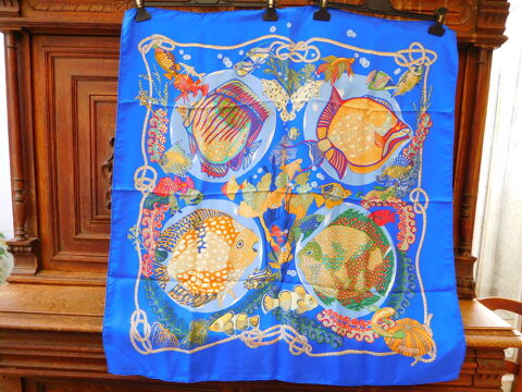 authentique et v�ritable carr� Herm�s en soie sign� 200 Vitry-sur-Seine (94)