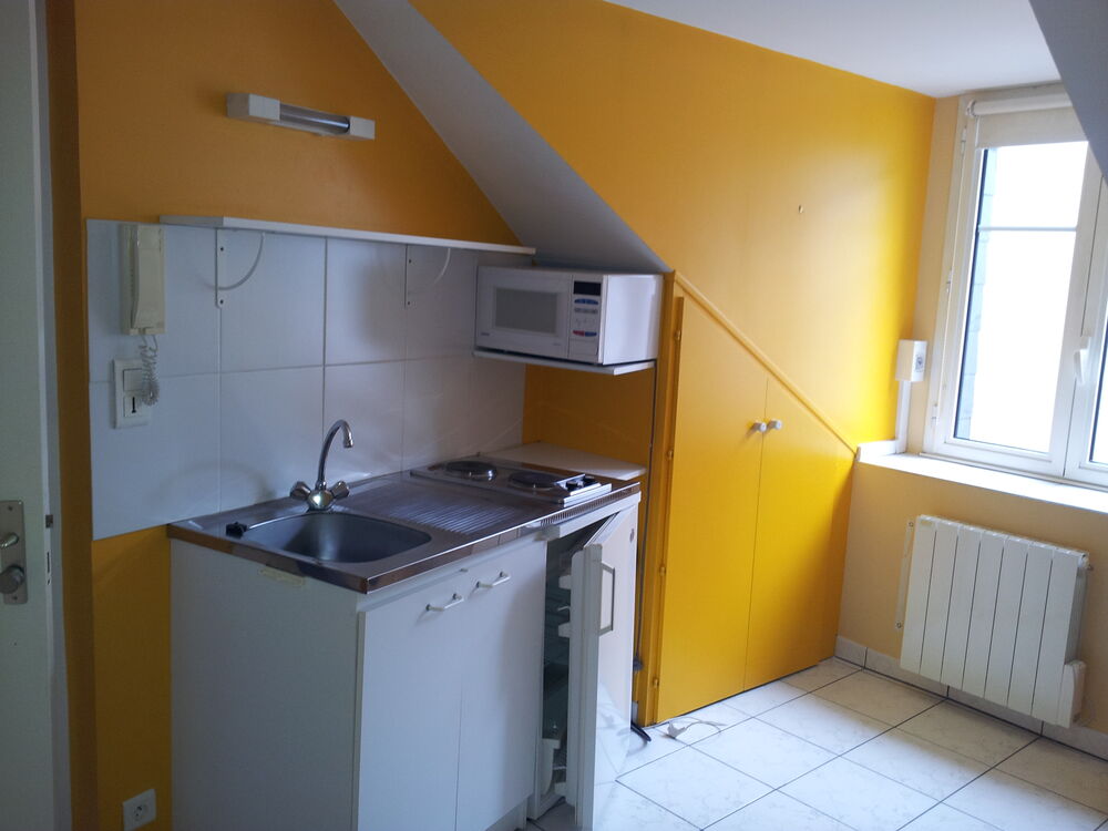Location Appartement Joli studio meublé pour étudiant(e), Nantes