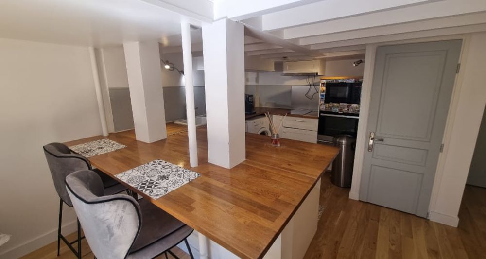 Location Duplex/Triplex Appartement meubl de 49m2  Versailles Versailles