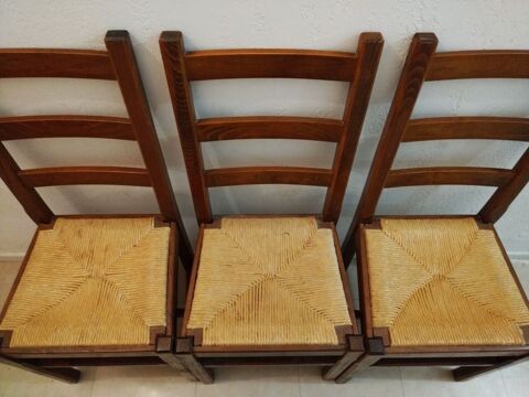 chaises en bois avec assises en osier ,
excellent tat. 10 Aix-en-Provence (13)