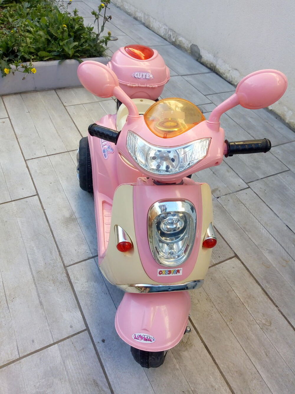 Scooter &eacute;lectrique Jeux / jouets