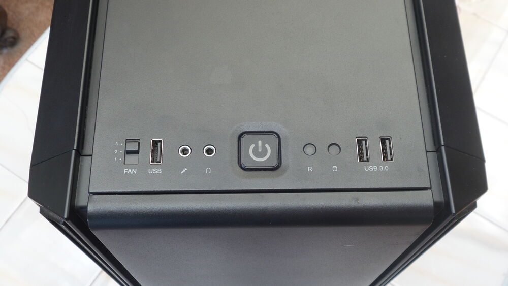 PC en tr&egrave;s bon &eacute;tat (tour gamer de base notamment) Matériel informatique