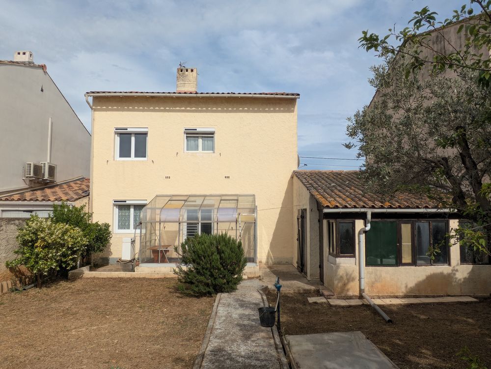 Vente Maison maison 5 pièces 102 m² Salon-de-provence