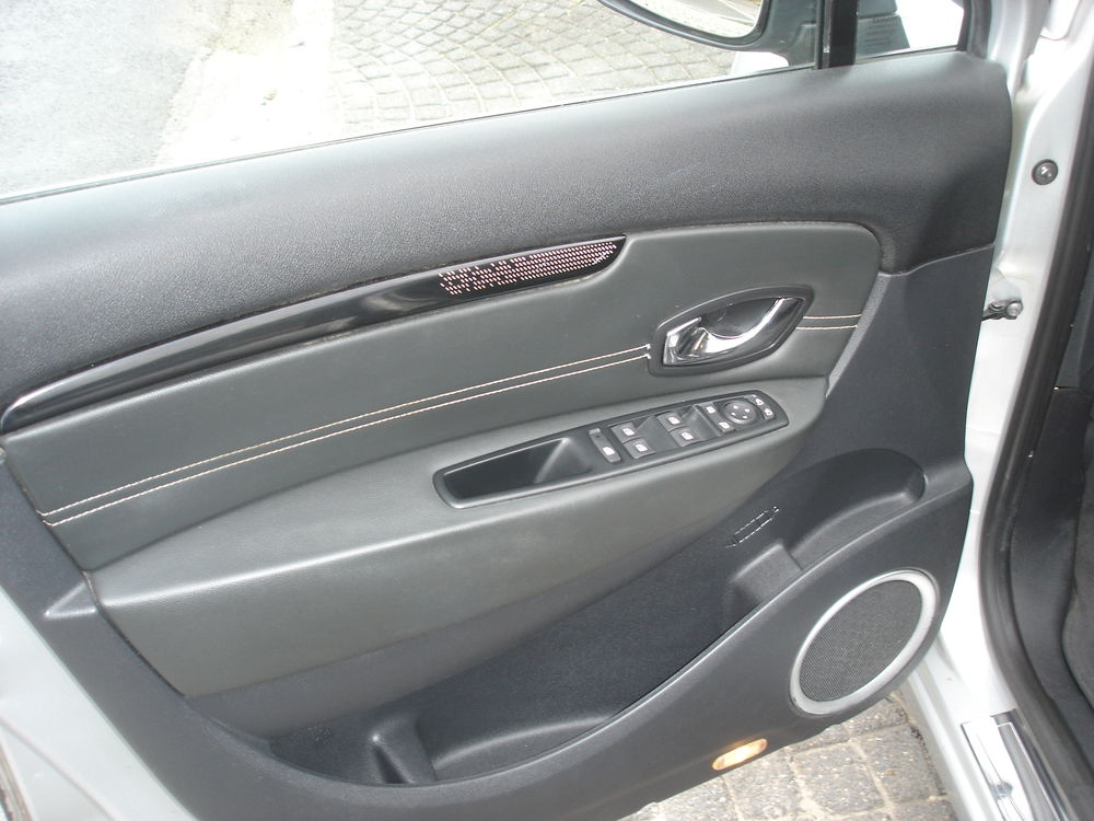 Sc&eacute;nic III Scenic III dCi 130 FAP Energy eco2 Dynamique 2012 occasion 78800 Houilles