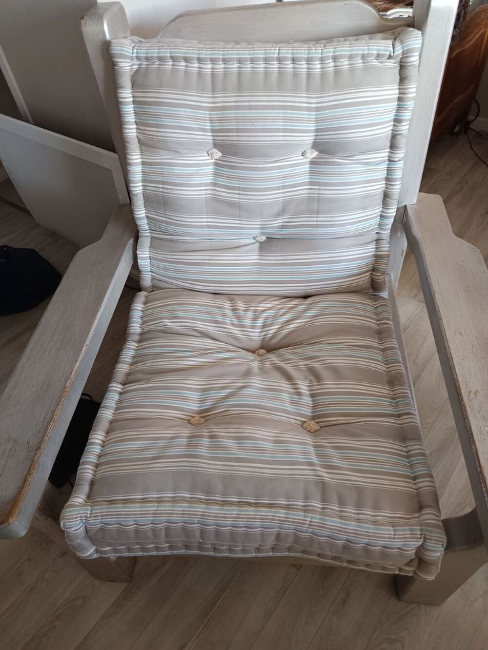 2 fauteuils en chene Meubles