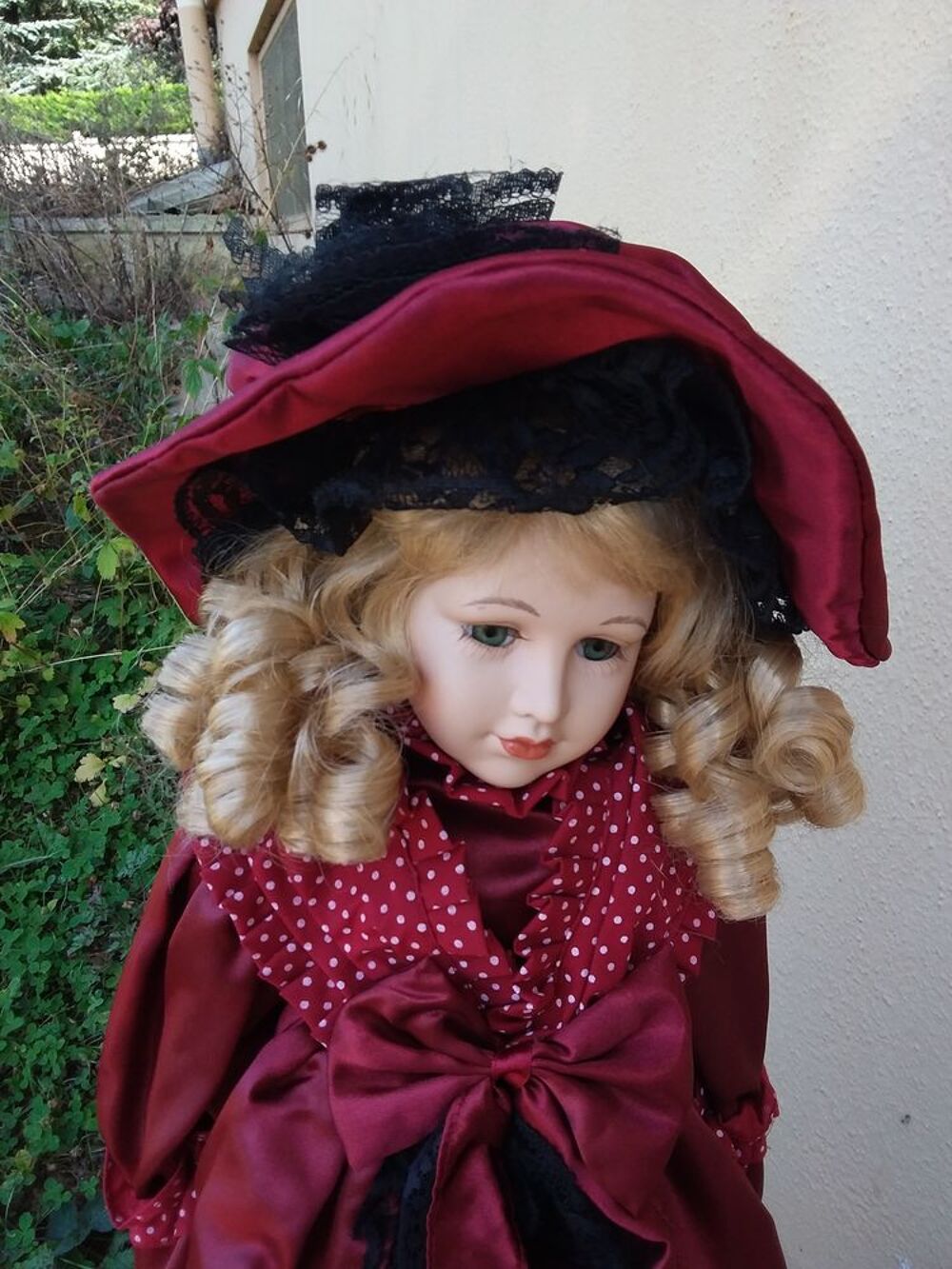 Poup&eacute;e porcelaine kinn 56 cm 