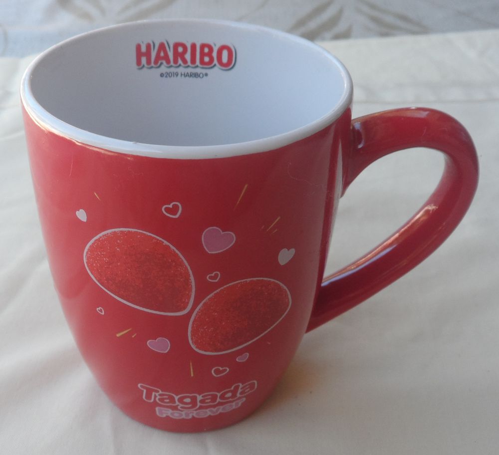 Mug Haribo Tagada Forever rouge neuf vintage jamais utilis&eacute;
Cuisine