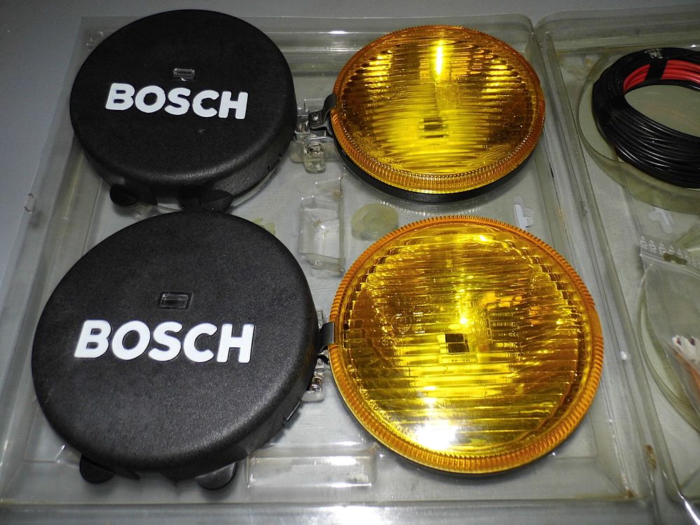 Lampe BOSCH voiture collection mobylette moto d&eacute;co garage collection automobilia vintage 