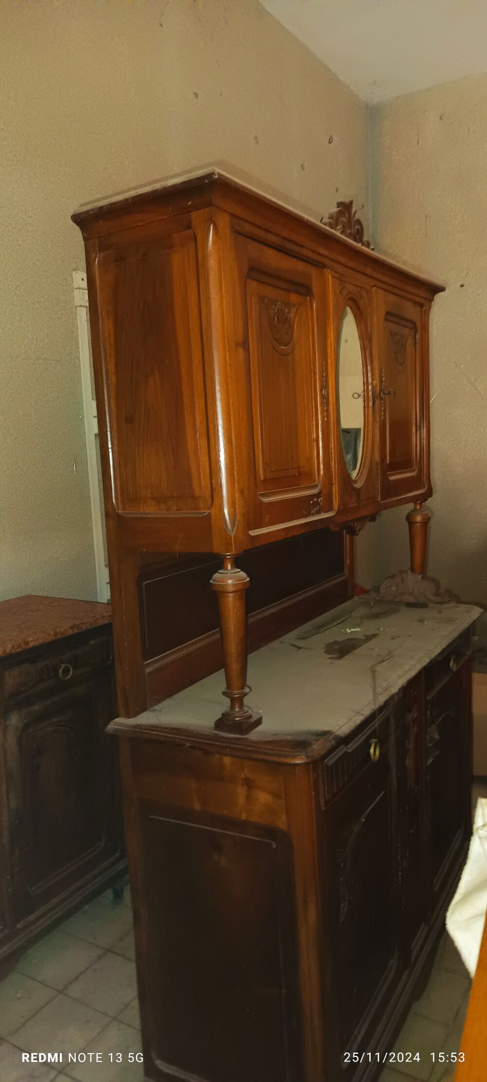 2 buffets ch&ecirc;ne massif suite succession Meubles