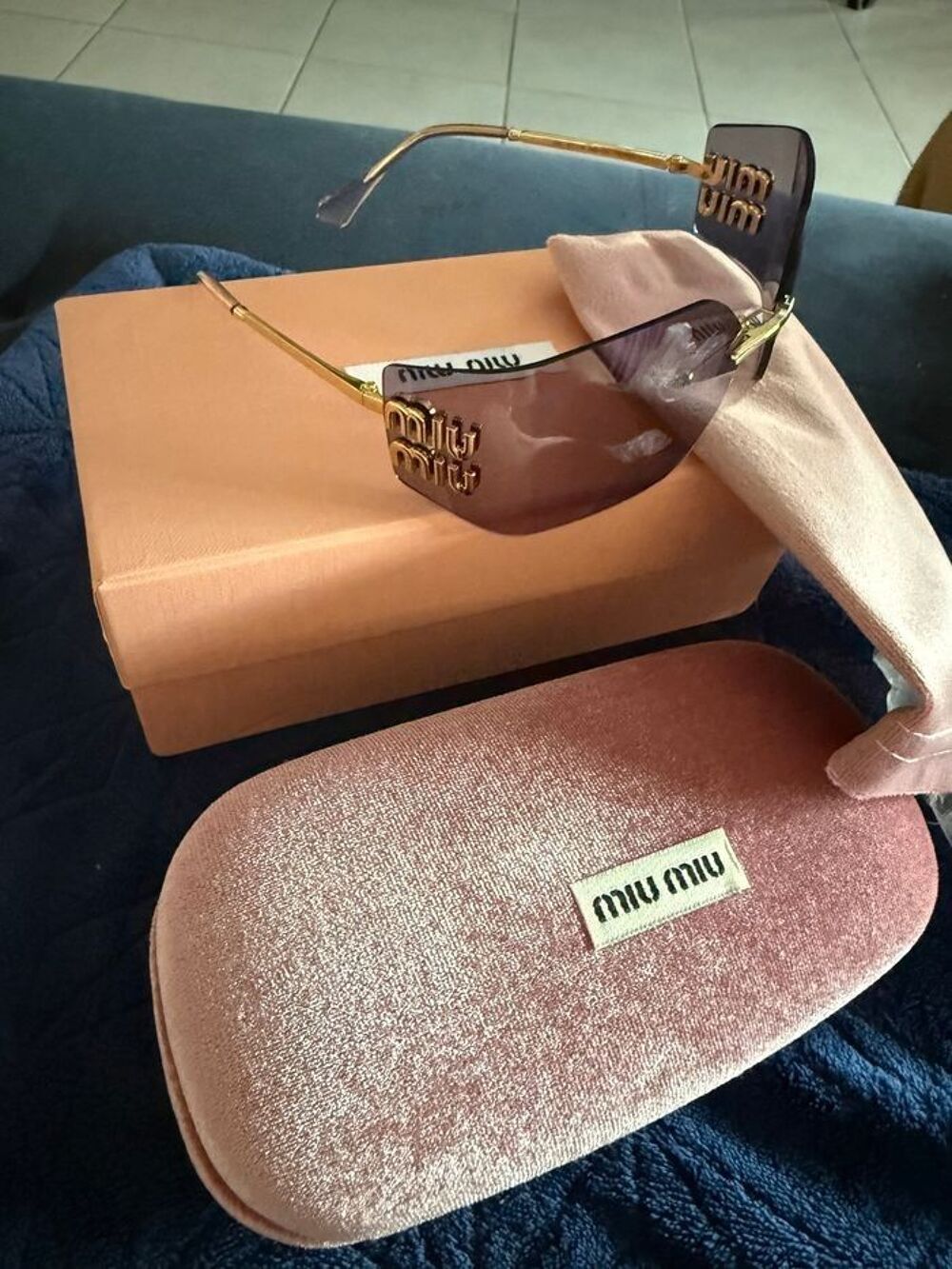 Lunette miu miu tt neuves Bijoux et montres