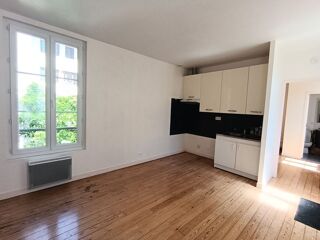  Appartement à louer 2 pièces 33 m²