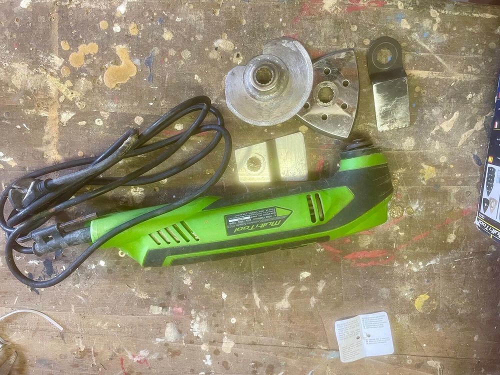 outil multi fonctions Bricolage
