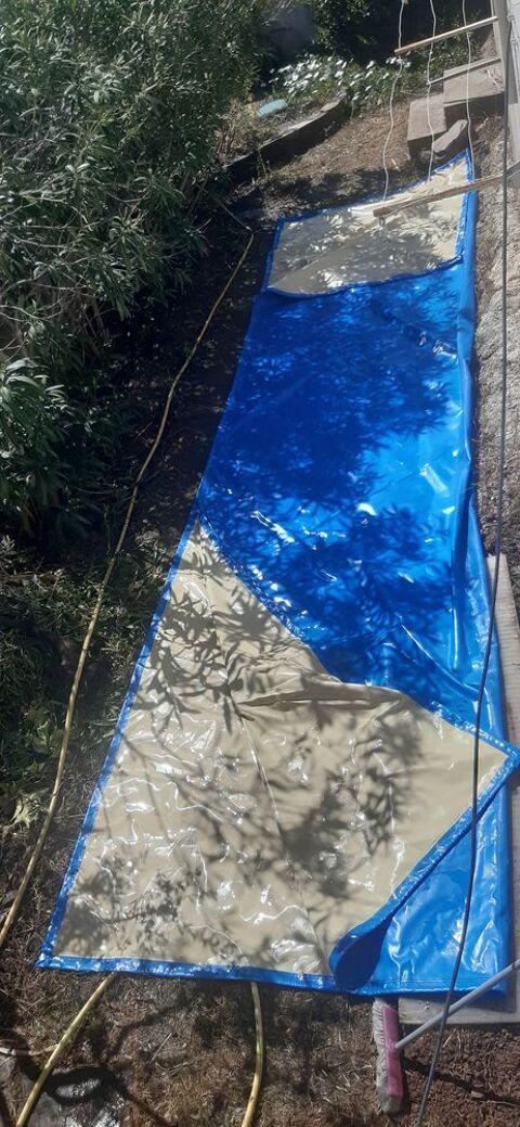 Bache piscine �paisse neuve 8 X 3.60 m 150 La Crau (83)