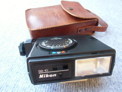 Flash  Nikon SB10 69 Brignoles (83)