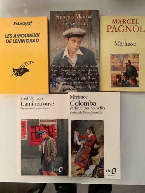 Lot de 5 romans format livre de poche 12 Arcueil (94)