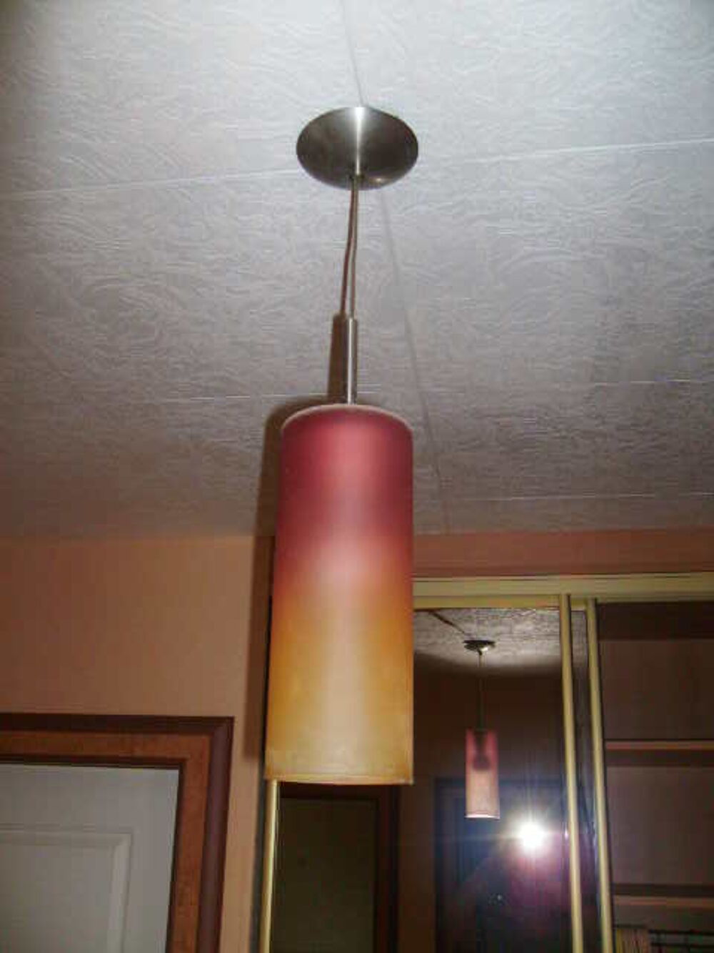 Lampe suspension en verre rose d&eacute;grad&eacute; jaune vintage Décoration