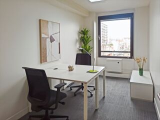   Bureau privé pour 3 personnes – Regus Strasbourg Les Halles Strasbourg