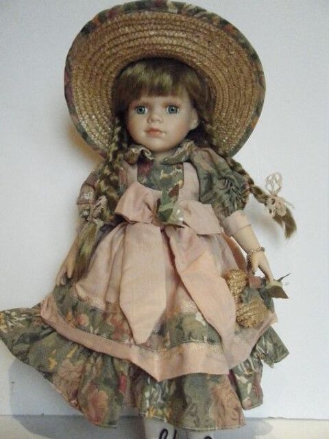 POUP�E COLLECTION PORCELAINE 15 La Celle-sur-Morin (77)