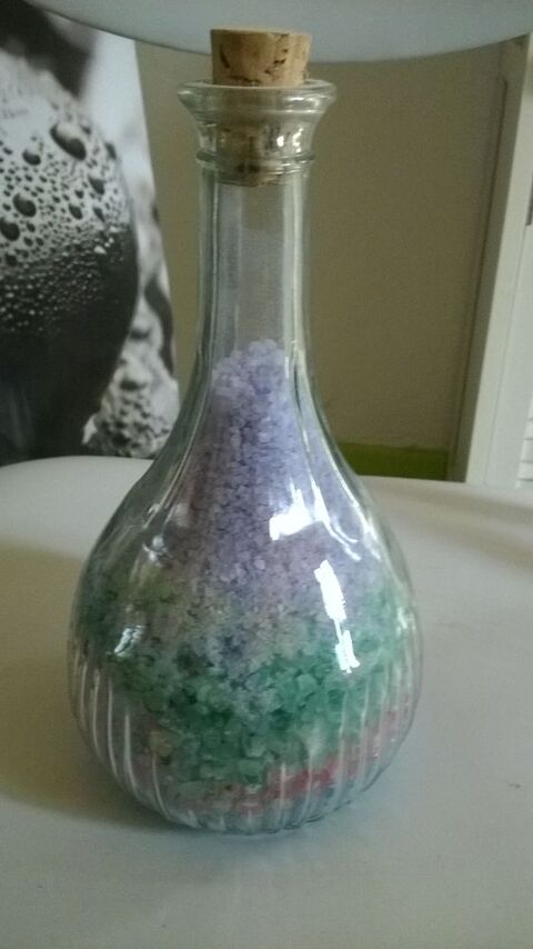 Bouteille avec cristaux pastel multicolores 8 Talange (57)