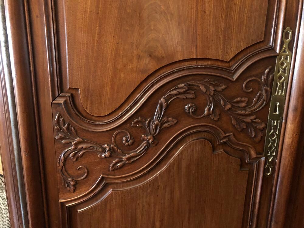 Armoire en acajou Meubles