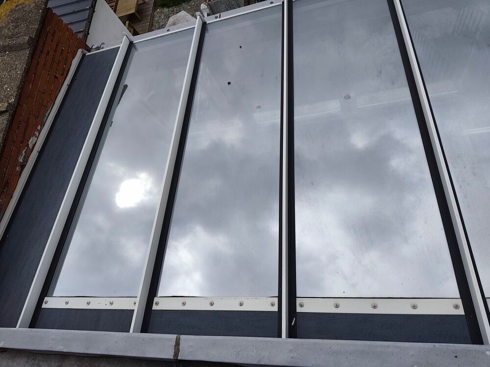 V&eacute;randa blanche compl&egrave;te Toiture refaite en 2022 16 m&sup2;
Décoration