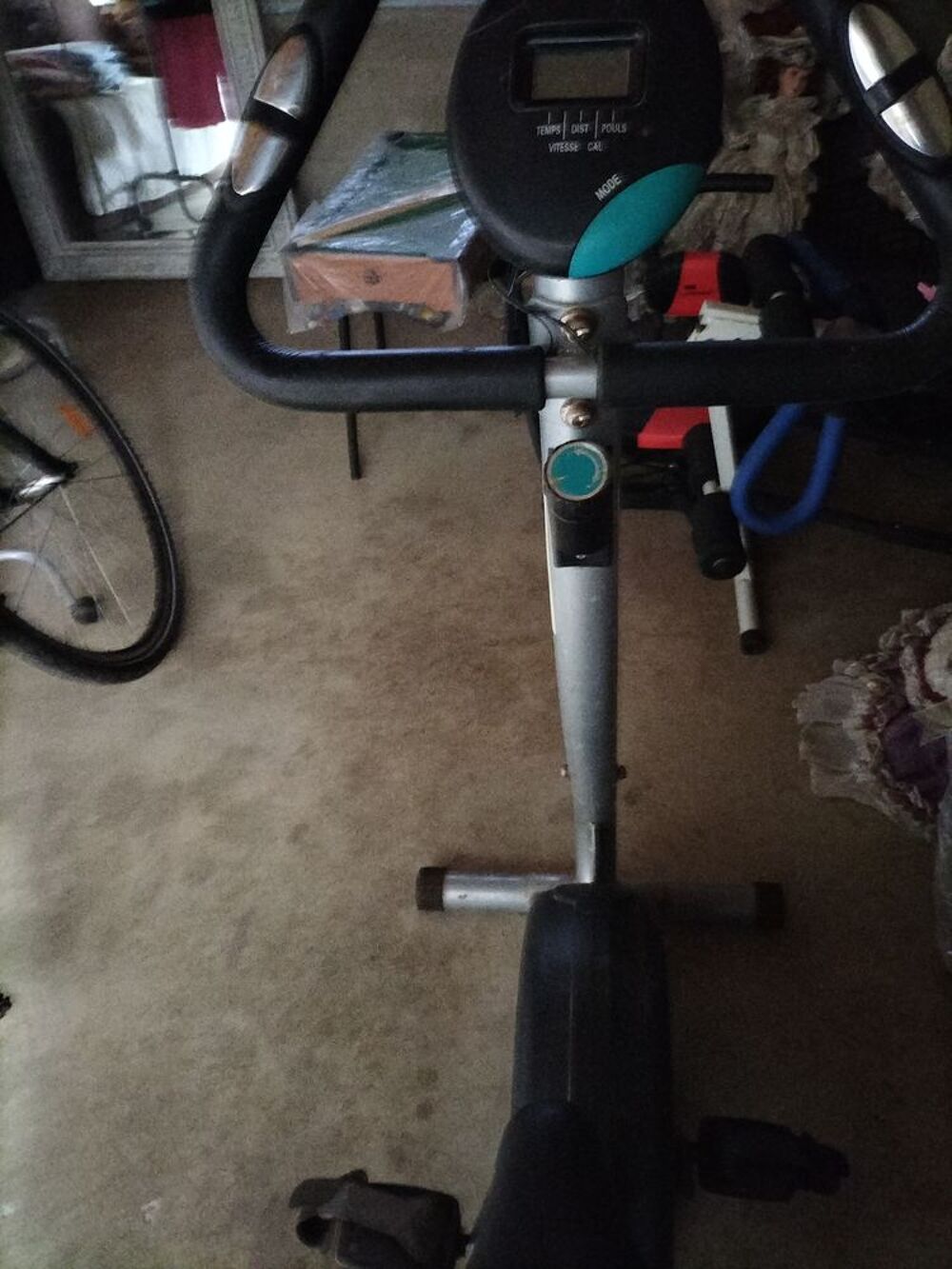 V tapis course et marche v&eacute;lo ban musculation et croiseur Sports