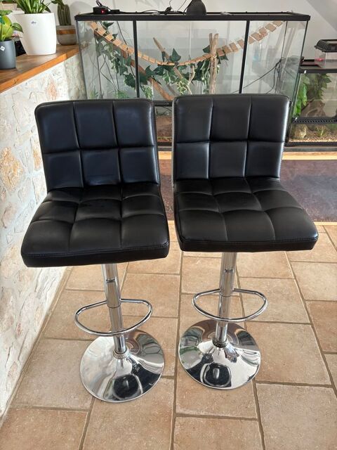 Lot de deux tabouret de bar 50 Goudargues (30)