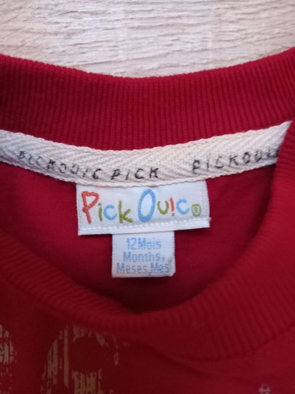 Tee-shirt rouge marque Pick ouic taille 12 mois Vêtements enfants
