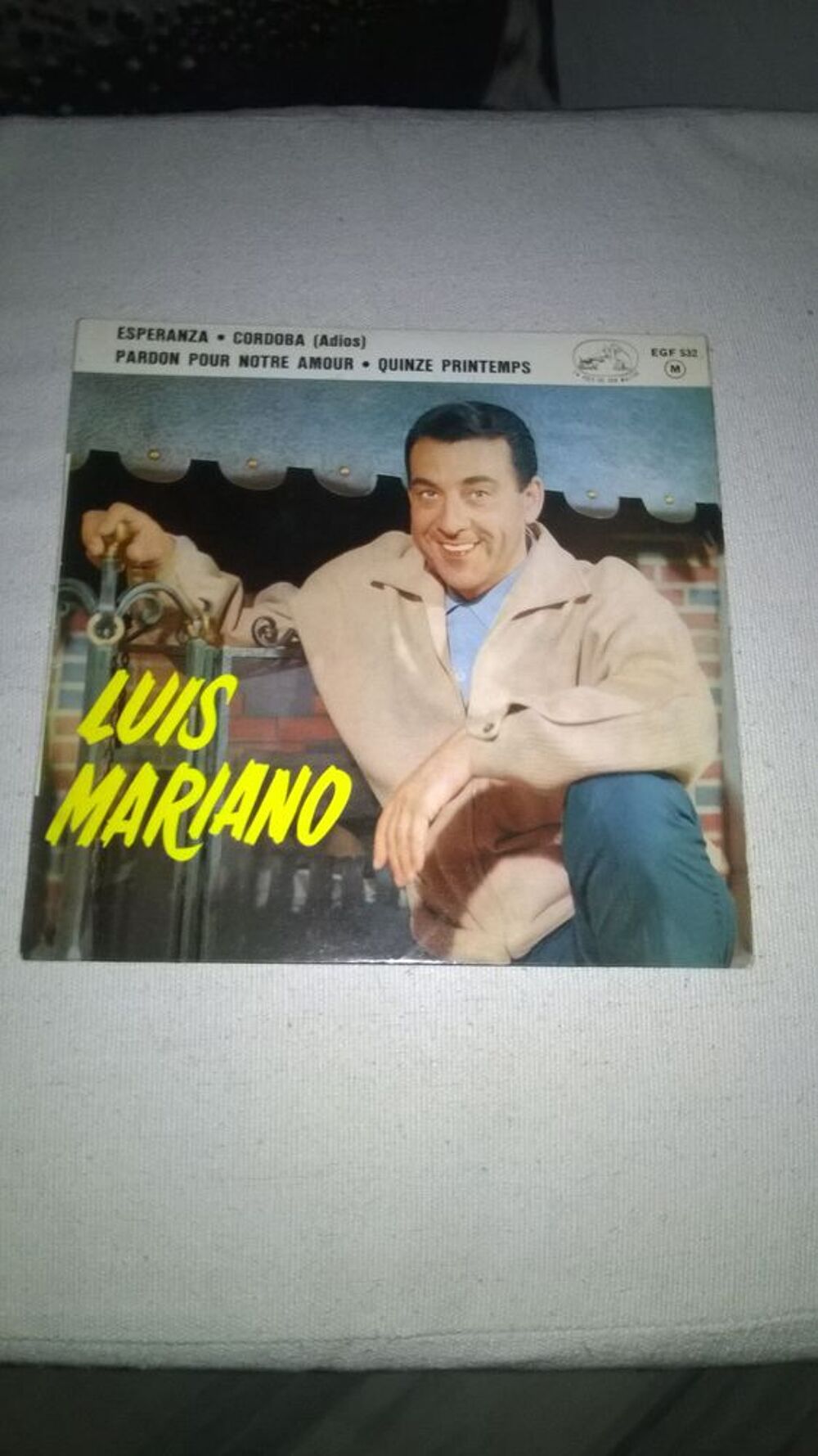 Vinyle 45 T Luis Mariano 
Esperanza 
1961
Bon etat
Espe CD et vinyles