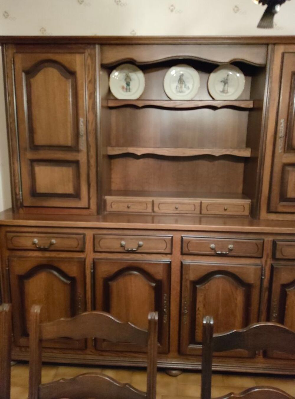 Salle &agrave; manger compl&egrave;te Meubles
