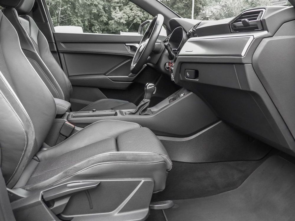 Q3 1.5 e-hybrid 272ch S line S tronic 6 2025 occasion 69006 Lyon