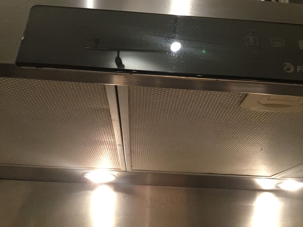 Hotte aspirante marque Firstyle 
Electrom�nager