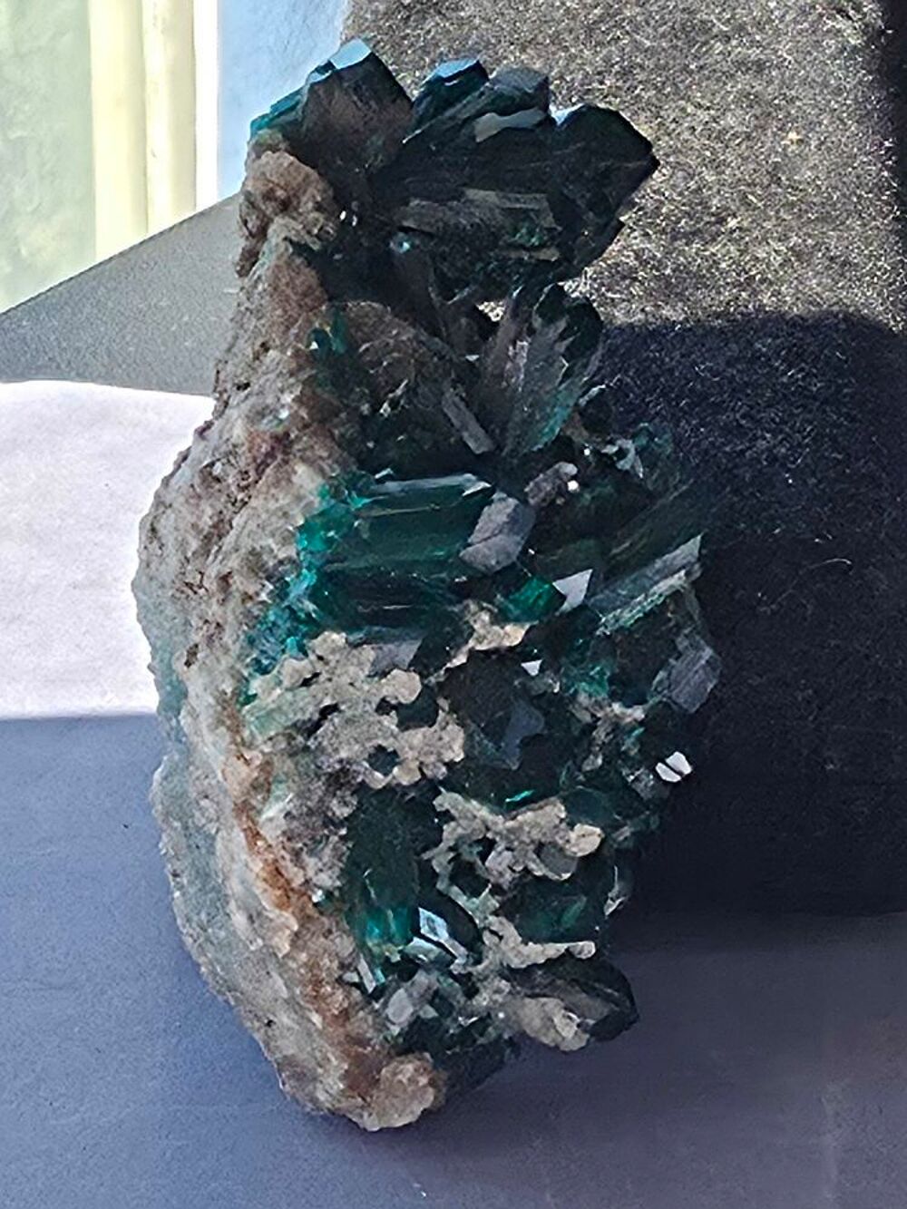 Sp&eacute;cimen Min&eacute;ralogique de Dioptase-Collection Katanga 