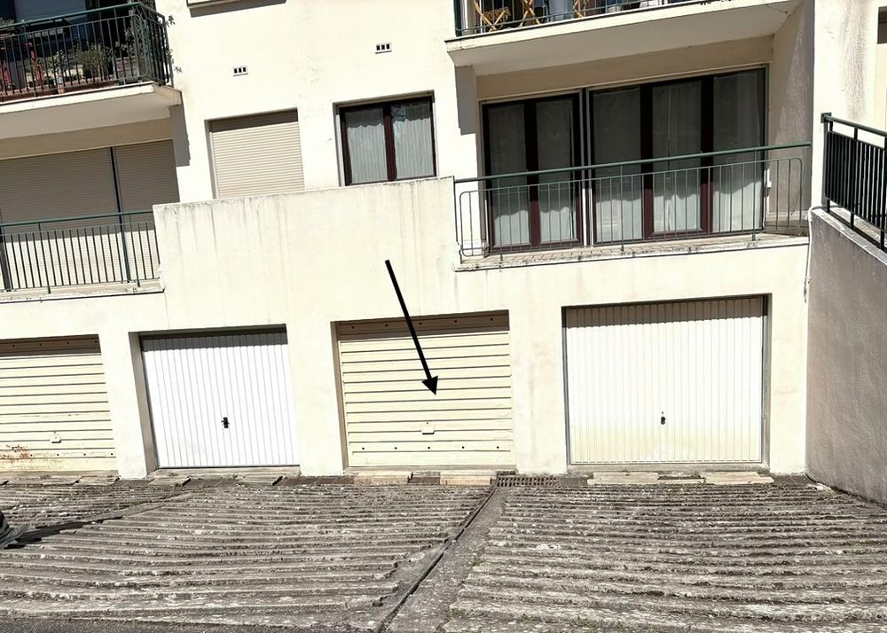 Vente Parking/Garage Garage box 16 m2 à l'Hay les Roses L'haÿ-les-roses