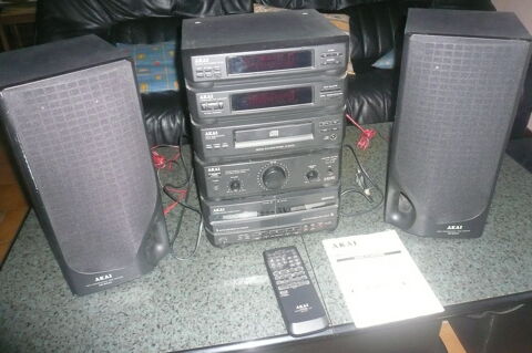 Mini cha�ne AKAI 45 Houilles (78)