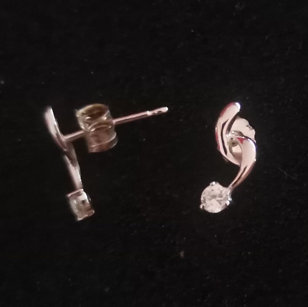 Boucles d'oreilles argent avec pierre pr&eacute;cieuse Bijoux et montres