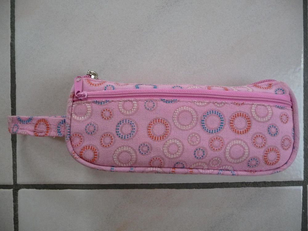 Trousse rose motifs bleus, blancs et oranges Maroquinerie