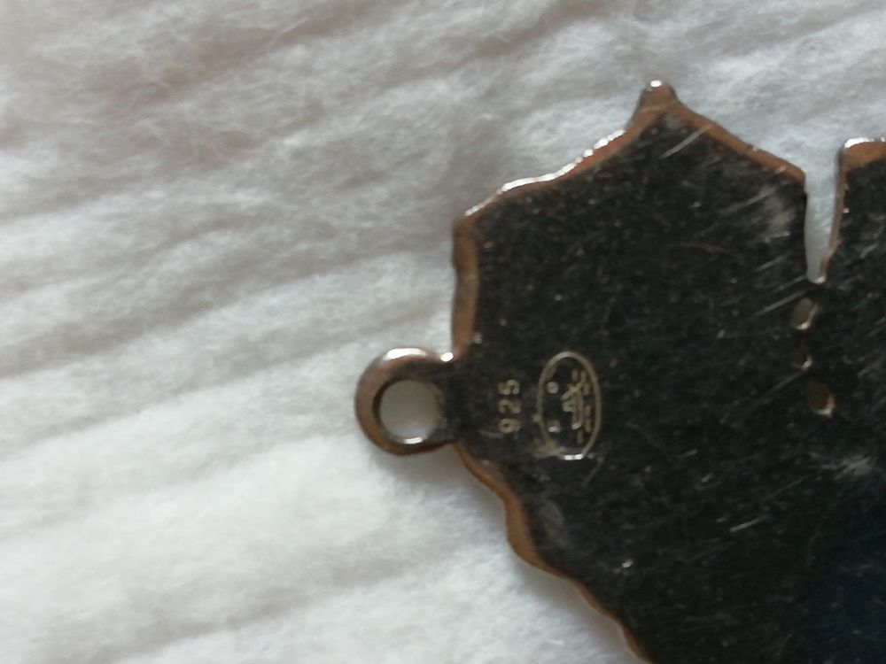 Pendentif S&eacute;n&eacute;gal Bijoux et montres