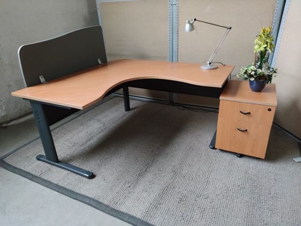 Bureau d'angle avec caisson et s&eacute;parateur Meubles